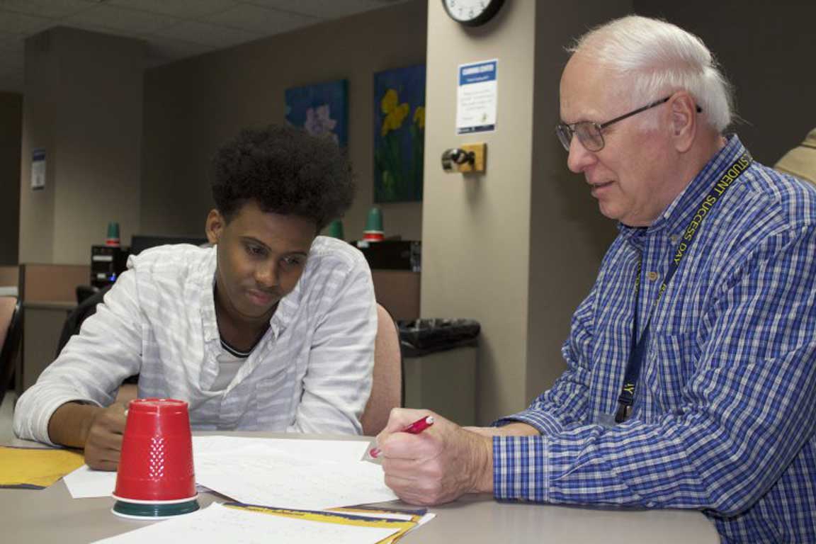 RCTC Tutor with Student